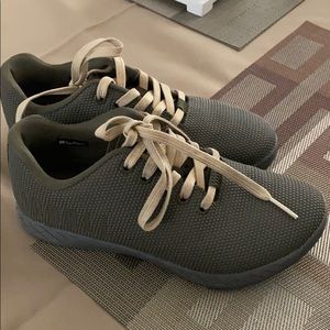 NOBULL ARMY GREY TRAINER